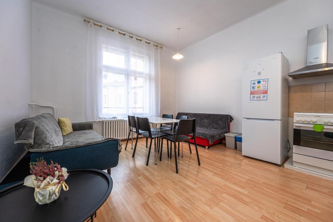 Apartments Safarikova 18 Prag Exterior foto
